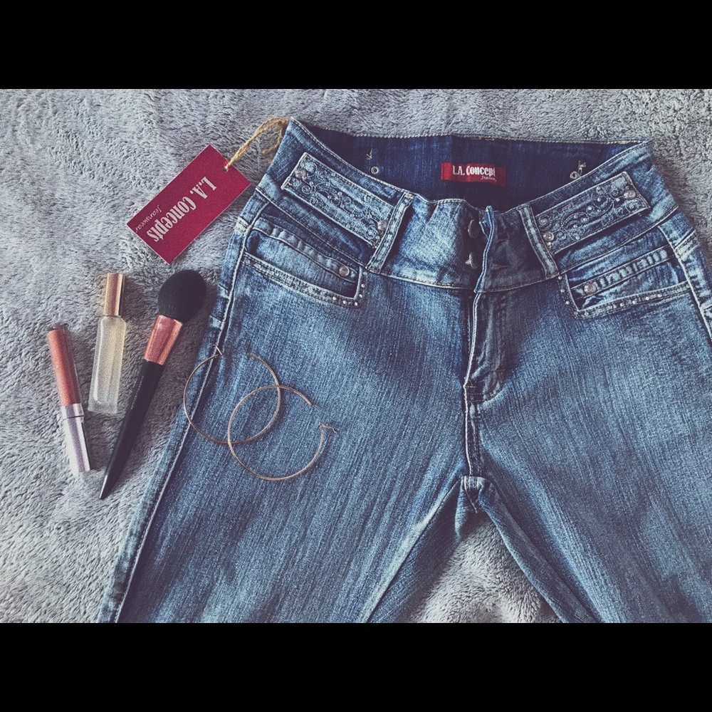 L.A. CONCEPT | Fitted Jeans